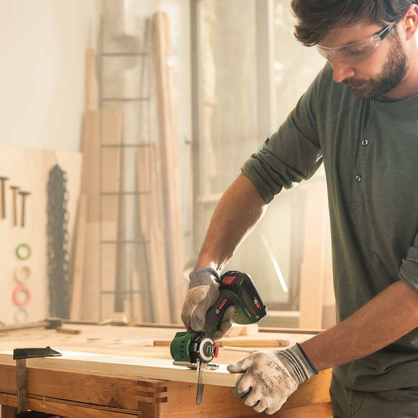 Mini piła łańcuchowa Bosch AdvancedCut 18 (06033D5100)