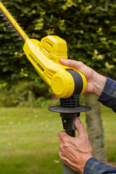 Nożyce do żywopłotu na wysięgniku Stanley Fatmax SFMCPH845M1