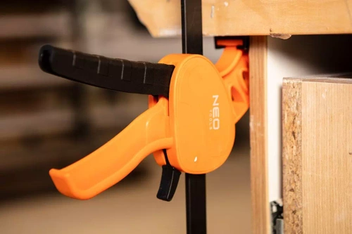 Ścisk automatyczny 75 x 750 mm NEO Tools 45-504