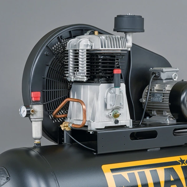 Kompresor olejowy 270 l 11 bar Nuair N7NC801NUA