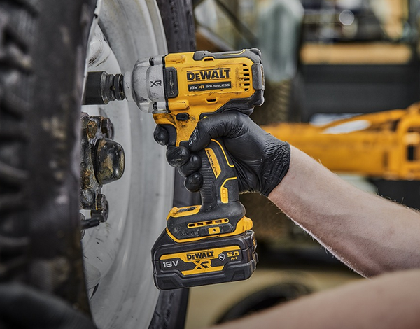 Klucz udarowy Dewalt DCF891N