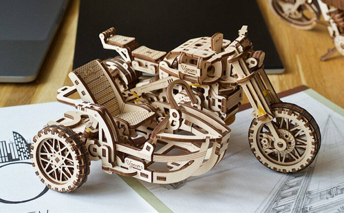 Motocykl Scrambler UGR-10 z bocznym wózkiem UGEARS 70137