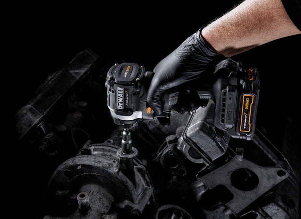 Zakrętarka Dewalt McLaren Black Edition DCF85ME2GT