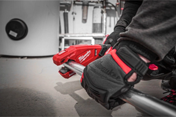 Obcinak do rur Milwaukee M12 PCSSMC-202C 4933499464