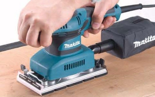 Szlifierka oscylacyjna Makita BO3710