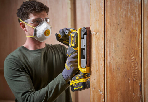 Szlifierka taśmowa Stanley Fatamax SFMCW223B