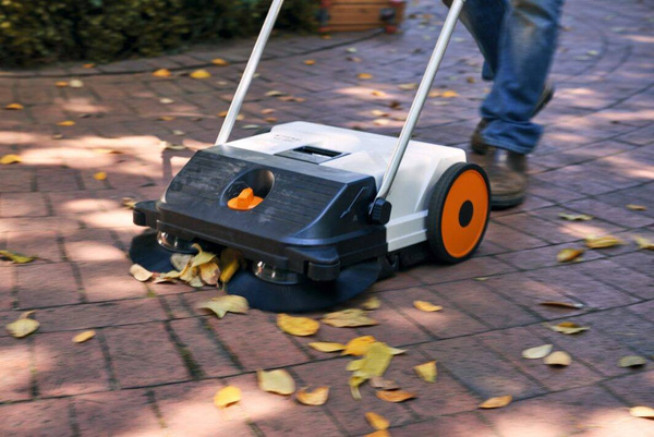 Zamiatarka ręczna Stihl KG 550 48600194705