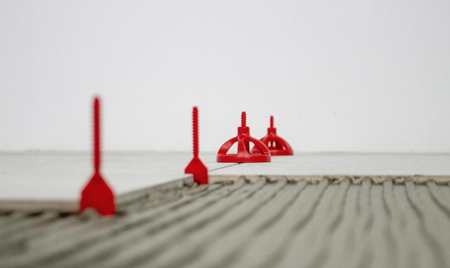 Nakrętka CYCLONE (B-100 szt.) 35949 RUBI