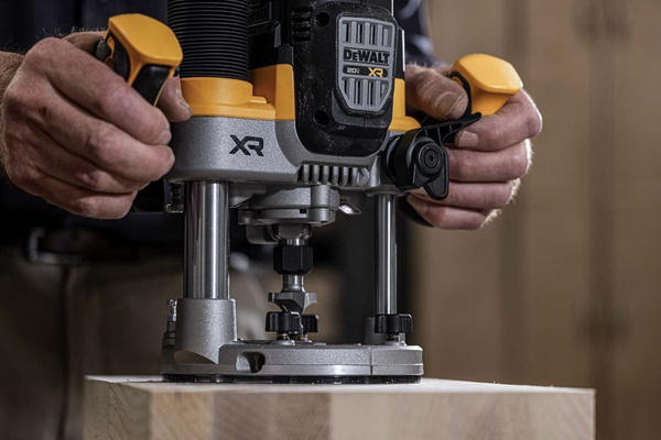 Frezarka Dewalt DCW620N