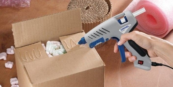 Dremel Glu Gun 940-3 - Pistolet do kleju + 3 sztyfty kleju