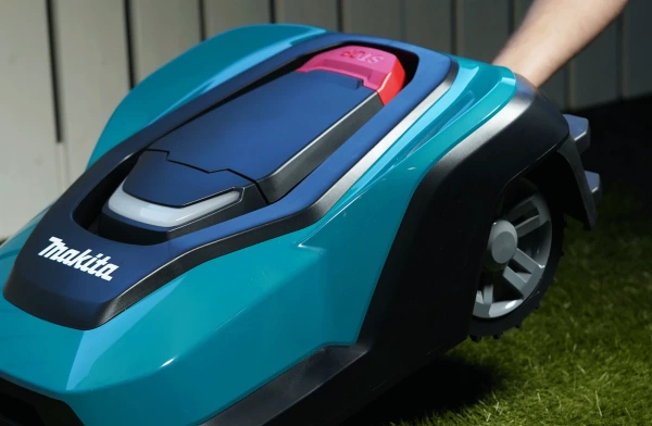 Robot koszący Makita RM350D