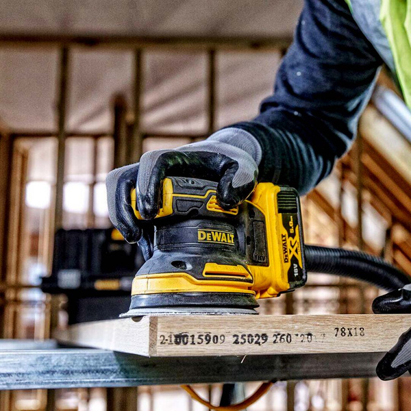 Szlifierka mimośrodowa DeWALT DCW210NT