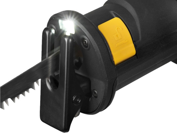 Pilarka sablasta CAT DX58