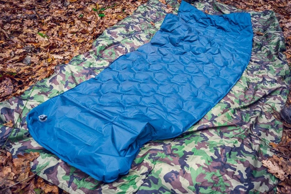 Materac turystyczny NEO Tools 63-149