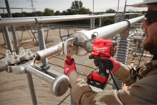 Klucz udarowy Milwaukee M18 FHIW2P12-0X