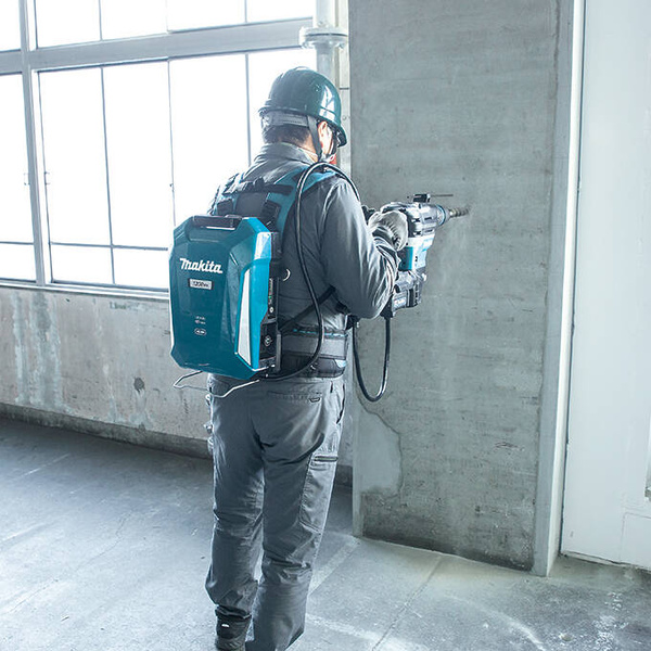 Plecak - przenośna stacja zasilająca MAKITA PDC1200A02