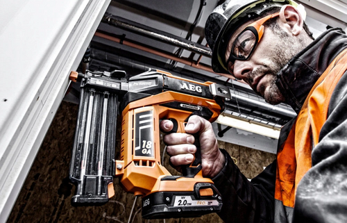 Akumulatorowa gwoździarka B16N18-0 AEG