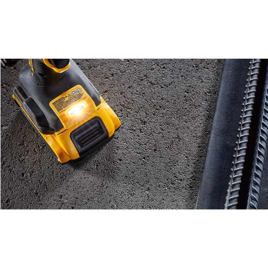 Przecinarka DeWALT DSC438N