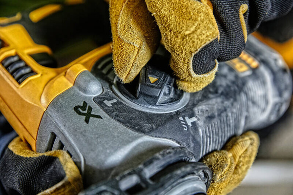 Młotowiertarka Dewalt DCH274N