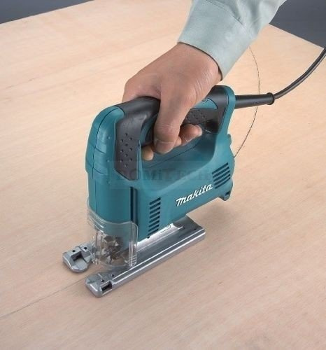 Wyrzynarka Makita 4326