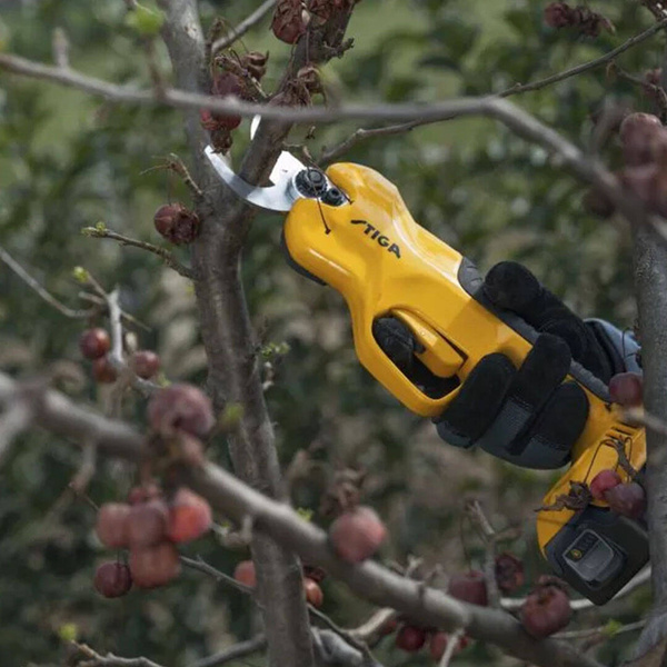 Sekator akumulatorowy Stiga SC 100e 2.0 Ah