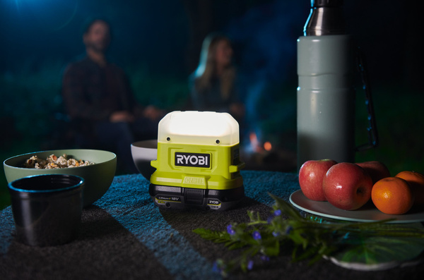 Lampa biwakowa Ryobi RLC18-0