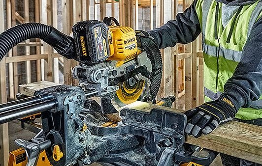 Ukośnica Dewalt DCS727T2
