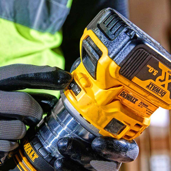 Frezarka górnowrzecionowa DeWalt DCW600N 