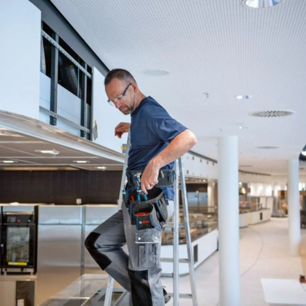 Pas narzędziowy i zestaw narzędzi ręcznych Bosch 1600A02H5C