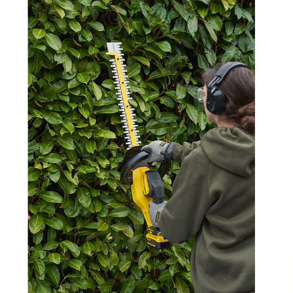 Nożyce do żywopłotu Stanley SFMCHT855M1