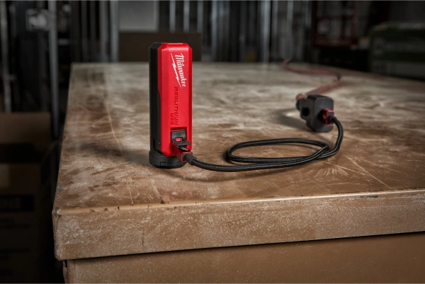 Zestaw zasilający Milwaukee L4 PPS-301