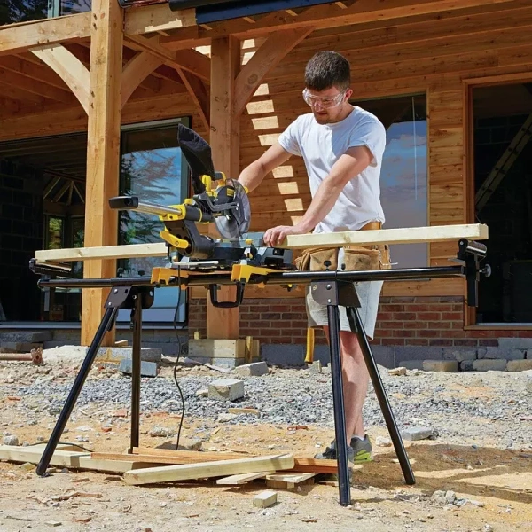 Stanowisko do pilarek ukosowych Stanley Fatmax FME790