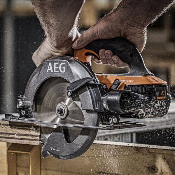 Pilarka tarczowa AEG BKS18C2-0