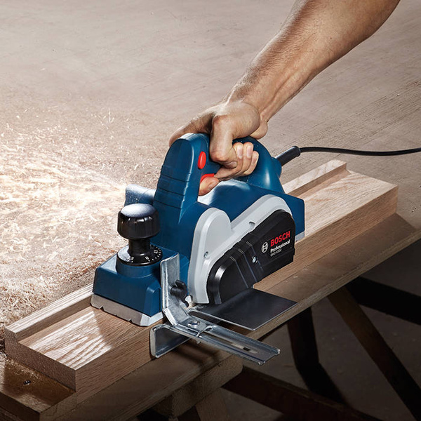 Strug elektryczny Bosch GHO 6500