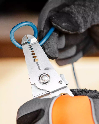 Szczypce do izolacji 6 w 1 NEO Tools 01-549