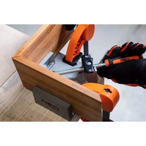 Ścisk narożnikowy NEO Tools 45-490