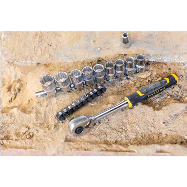 Zestaw narzędzi z grzechotką Stanley FMMT82681-0