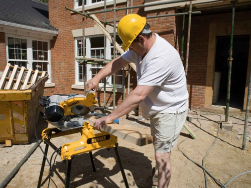 Pilarka stołowa/ukośnica Dewalt DW743N