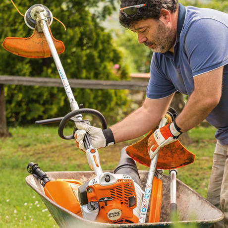 KombiMotor Stihl KM 56 R-CE z uchwytem obwiedniowym i ErgoStart