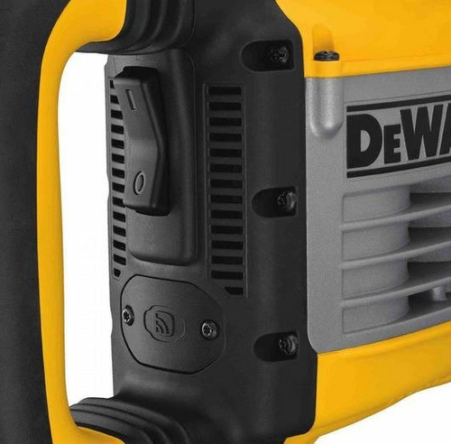 Młot wyburzeniowy DeWalt D25951K
