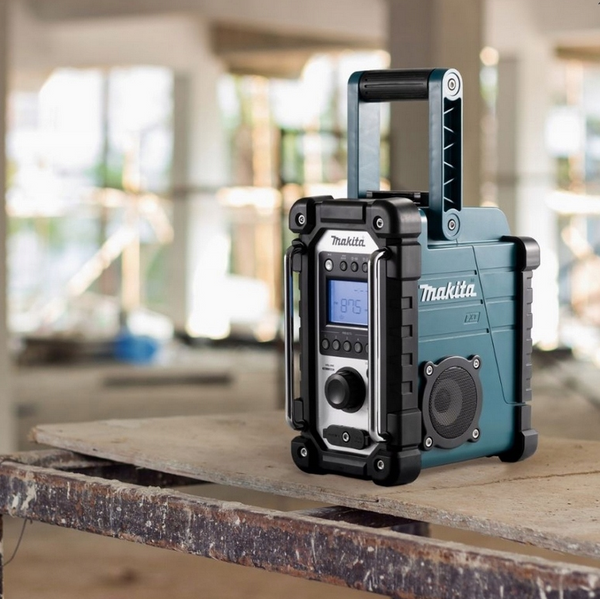 Radio Makita DMR116