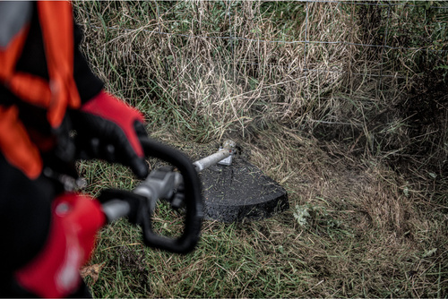 Podkaszarka Milwaukee M18 FOPH-LTA przystawka QUIK-LOK