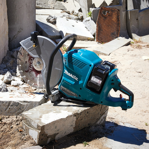 Przecinarka do betonu Makita CE001GZ