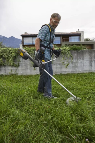 Podkaszarka akumulatorowa Stiga BC 700e B