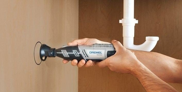 Multiszlifierka Dremel 8200-1/35