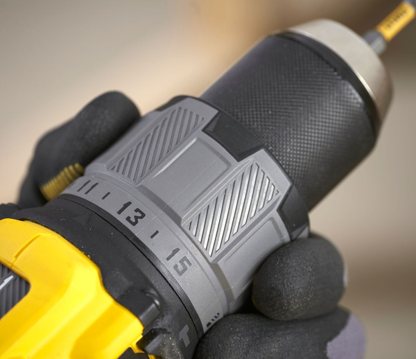 Zestaw elektronarzędzi Stanley Fatmax SFMCK211M2T-QW