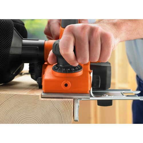 Strug elektryczny Black Decker KW750K-QS
