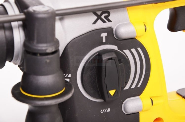 Młotowiertarka Dewalt DCH274P2