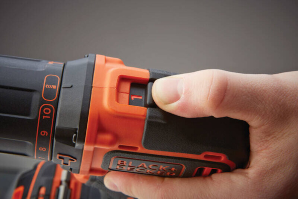 Wiertarko-wkrętarka Black Decker BDC718AS2F
