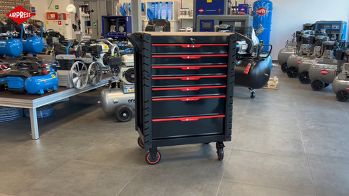 Wózek narzędziowy AIRPRESS 79169, z 7 szufladami, z 215 narzędziami oraz z drewnianym blatem